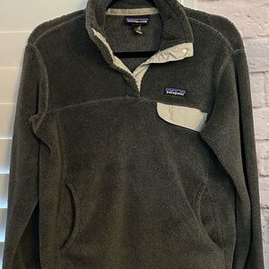 Patagonia Gray and Cream Fleece Jacket